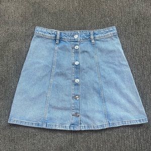 Size 4, front button up, denim skirt, never worn